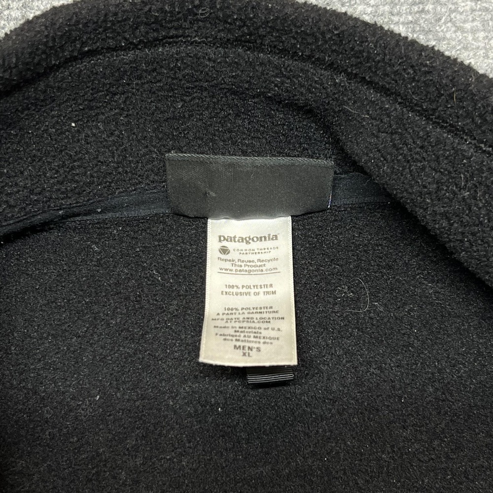 Patagonia Vest Mens XL Black Fleece Full Zip Pockets DGS Law Logo Hiking - Picture 5 of 9